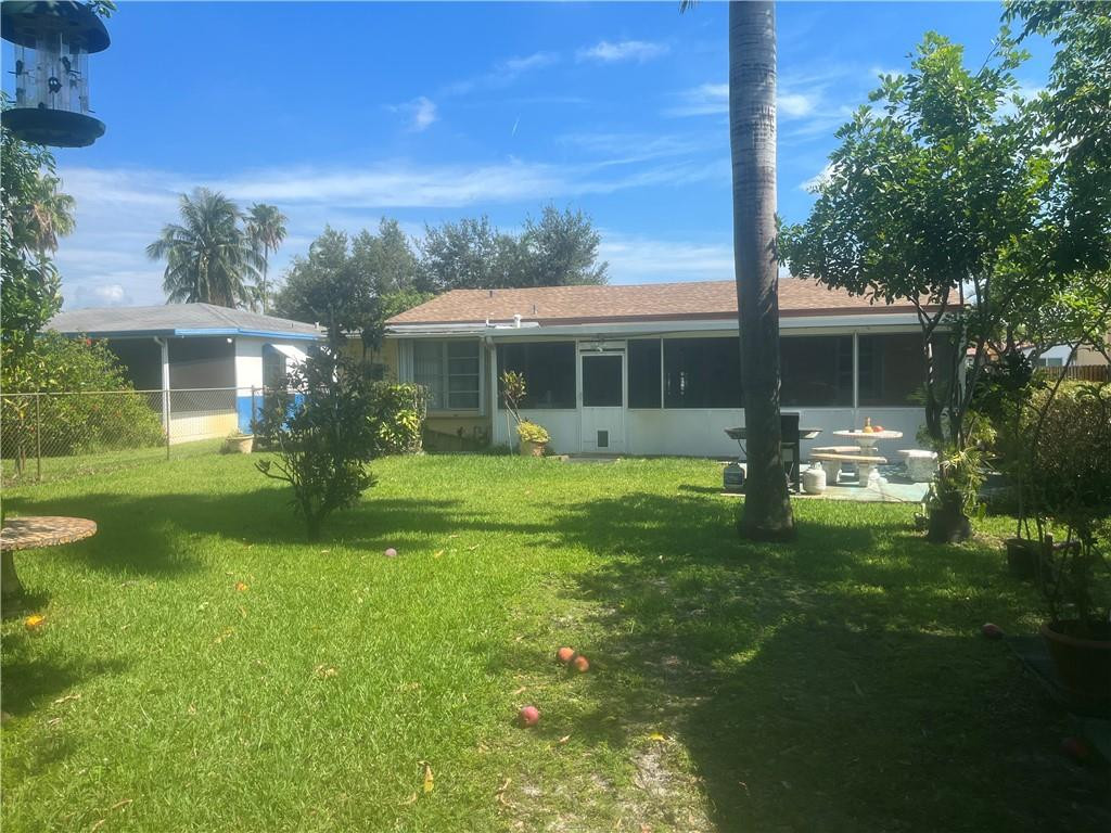 North Hollywood 4-1 B - Residential