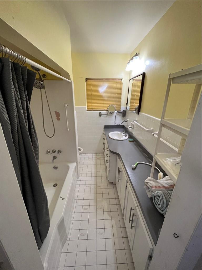 North Hollywood 4-1 B - Residential