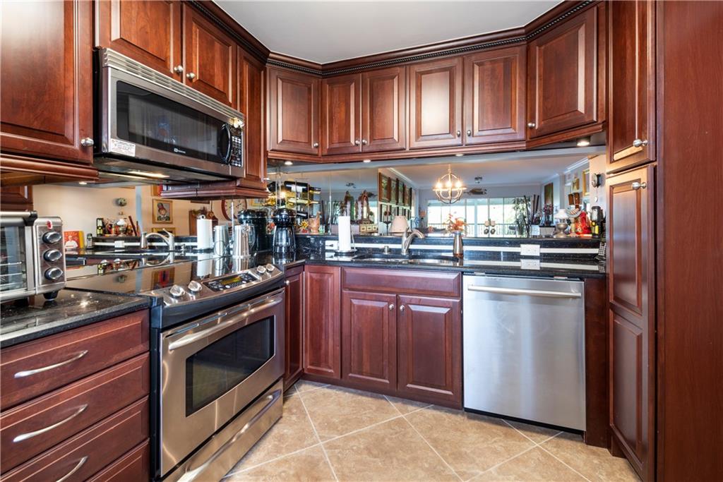 CYPRESS REACH - Residential