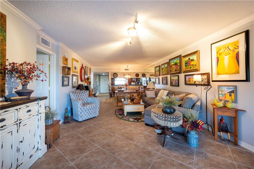 CYPRESS REACH - Residential