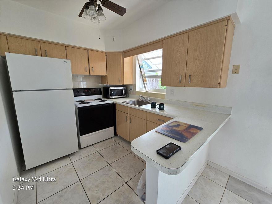 Steps from the famous  downtown Hollywood. Small COOP with no land lease and really low HOA fees 350/ month.
Friendly neighbors for those that want a piece of South Florida. The Proximity to all kind of services makes this unit a must for budget minded buyers.
