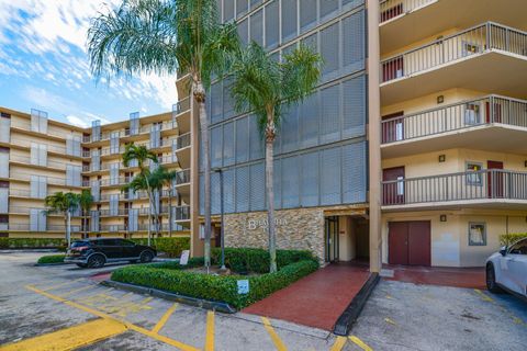 A home in Aventura