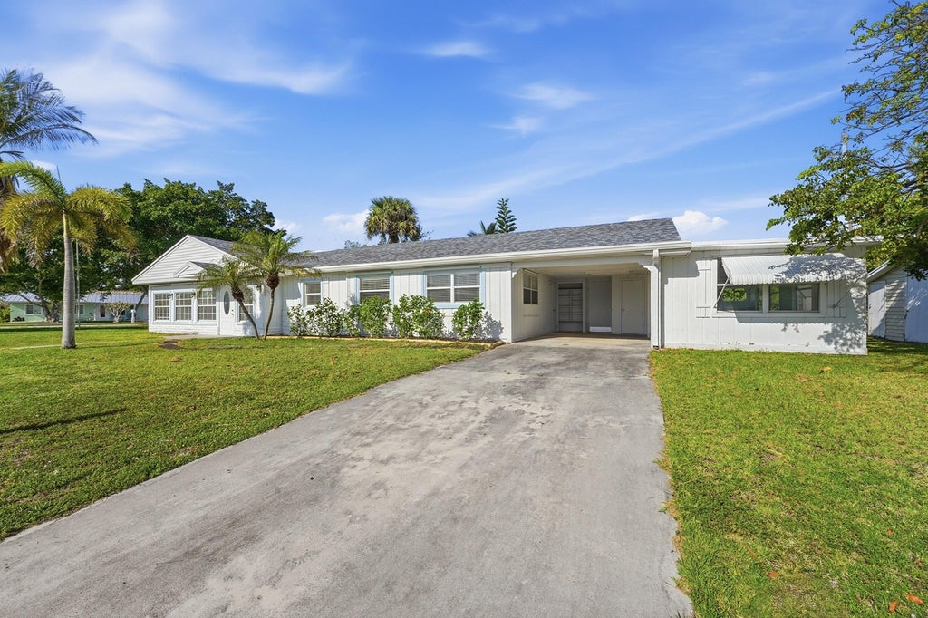 Photo of 107 Fernandina Street, Fort Pierce, FL 34949 (MLS # B26030132)