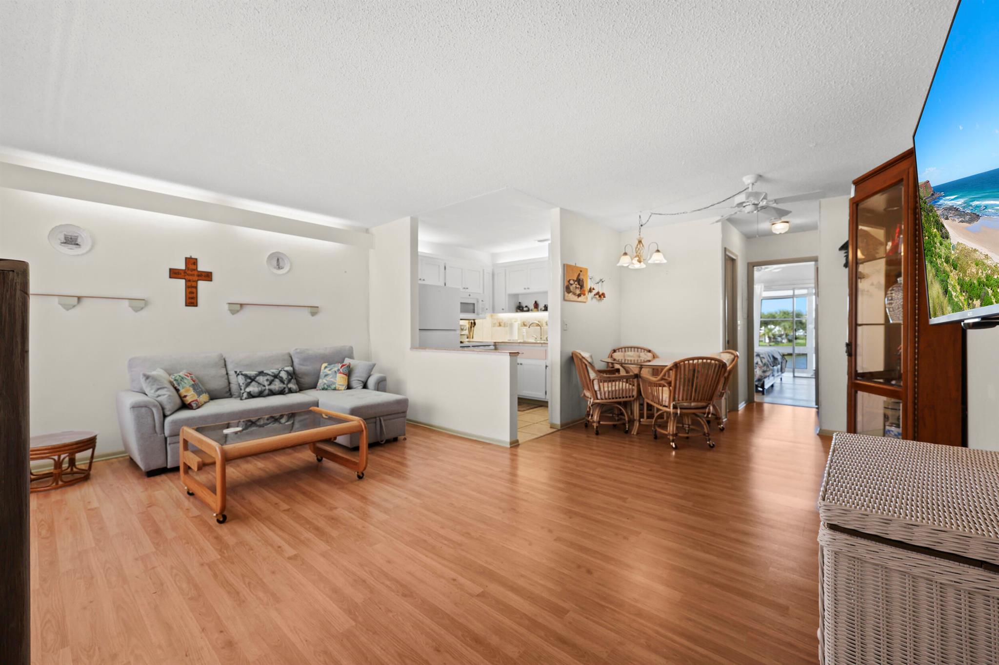 2800 Indian River Boulevard 7t