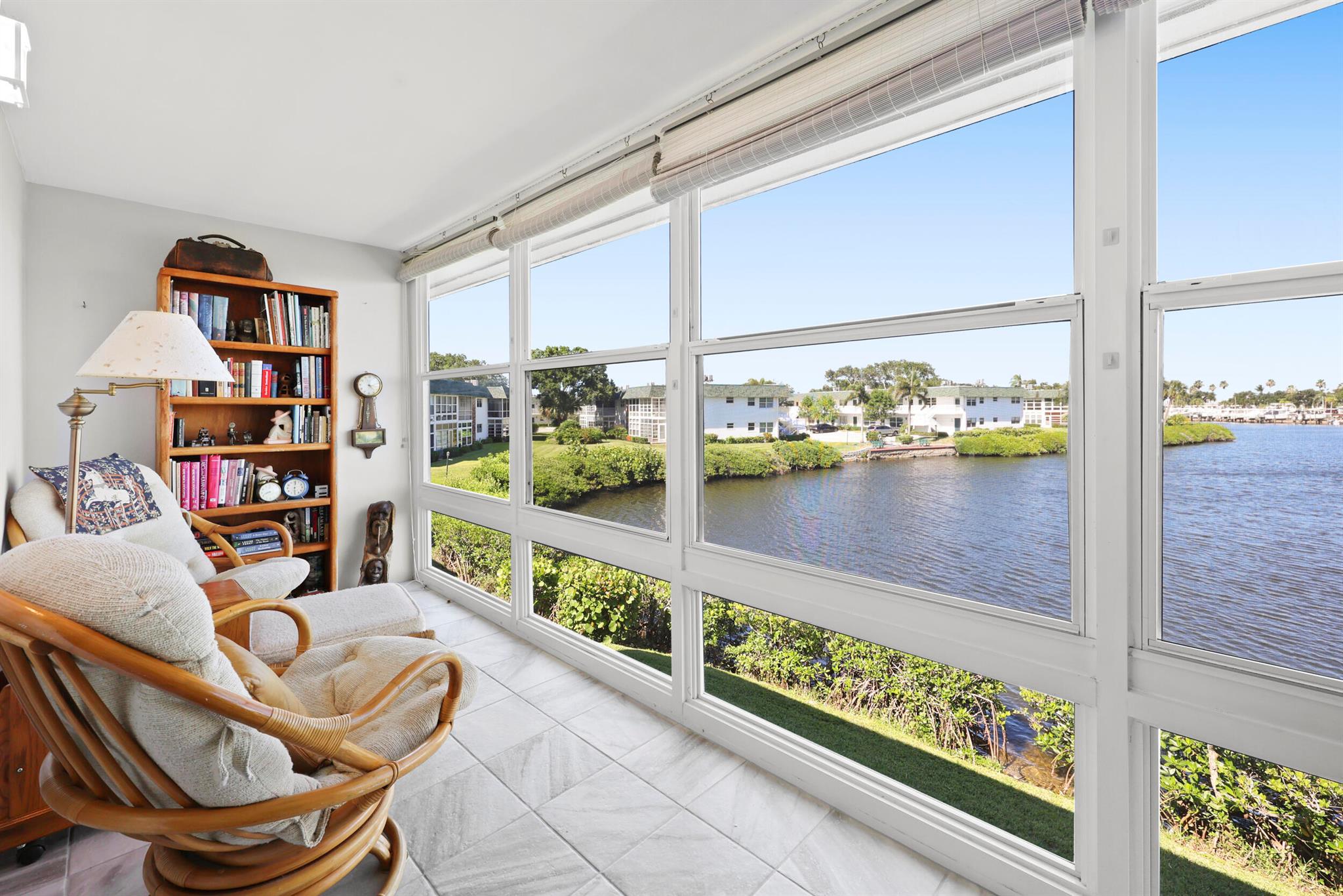 2800 Indian River Boulevard 7t