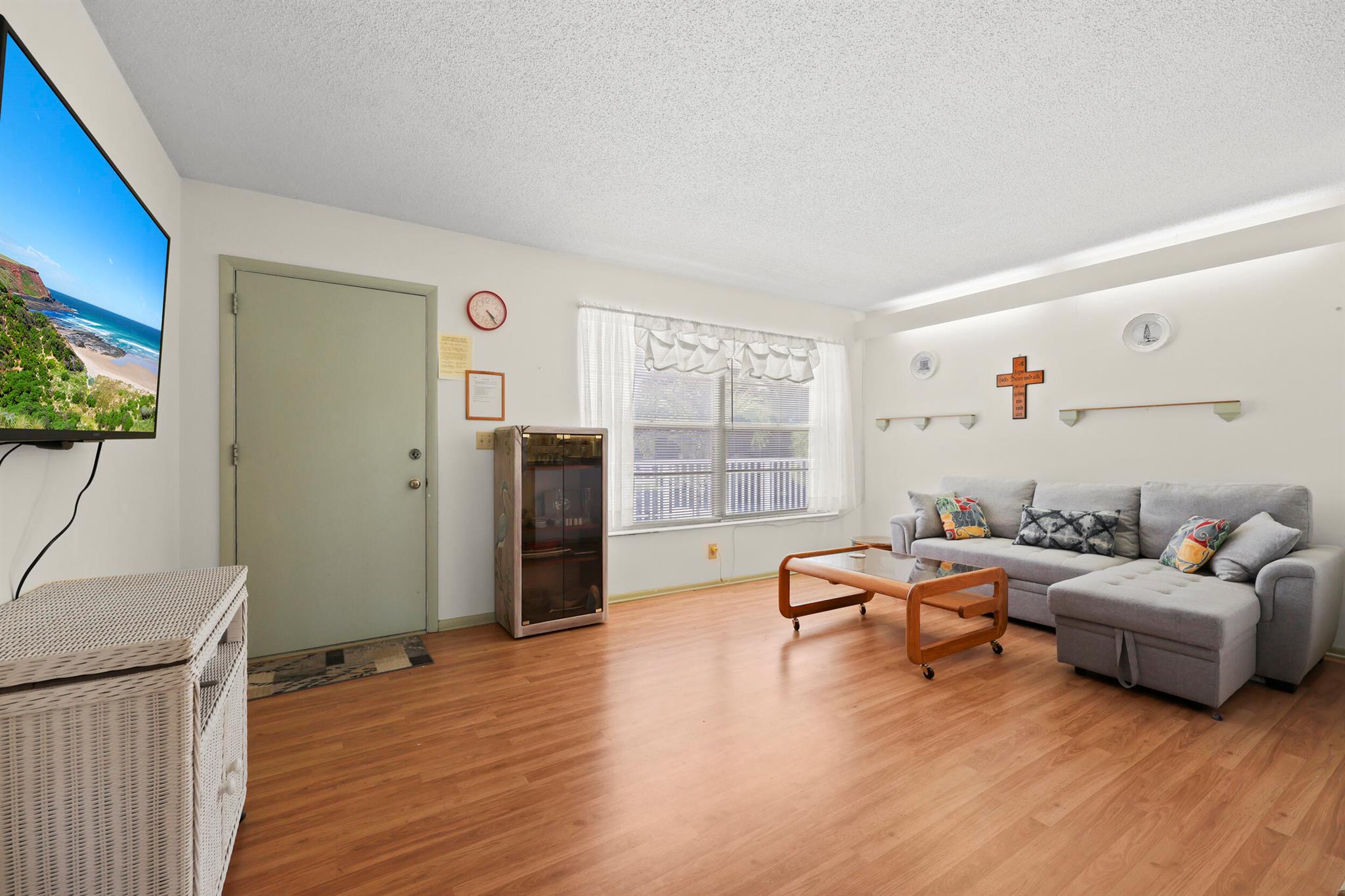 2800 Indian River Boulevard 7t