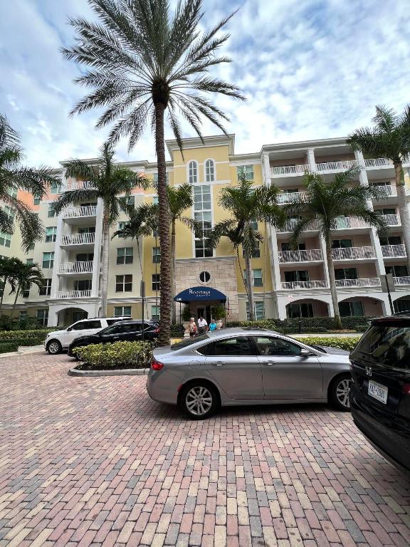 MOORINGS AT LANTANA CONDO 3 - Residential Lease