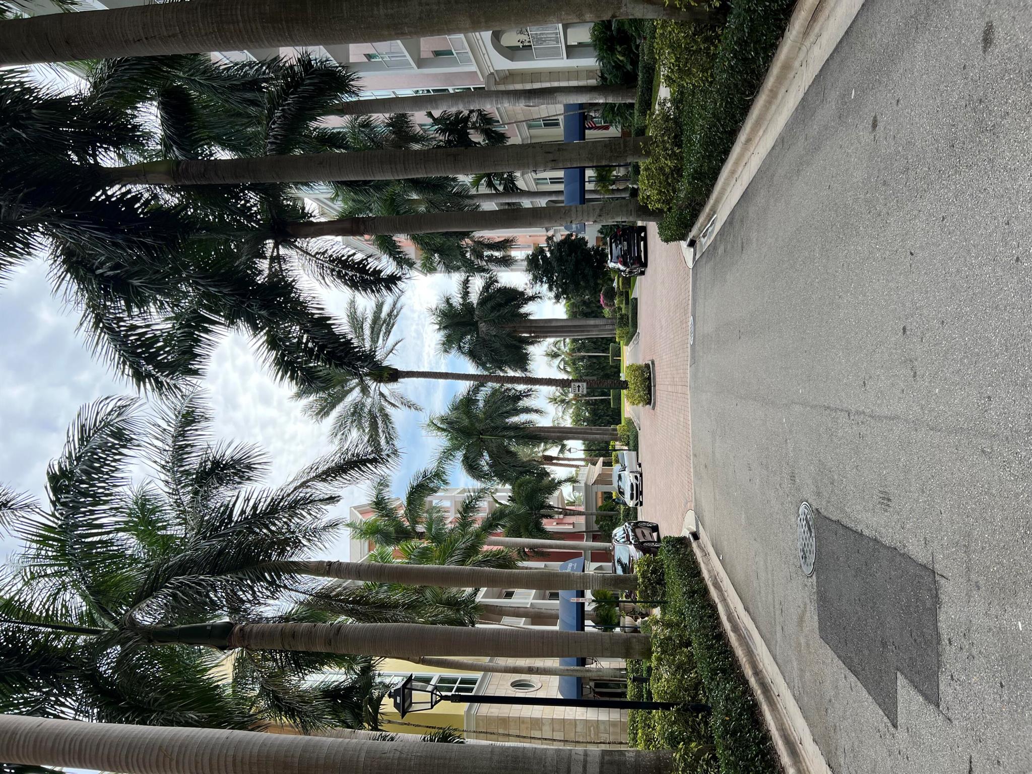 MOORINGS AT LANTANA CONDO - Residential Lease