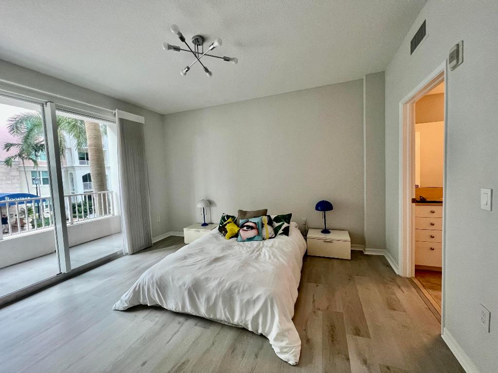 MOORINGS AT LANTANA CONDO 3 - Residential Lease