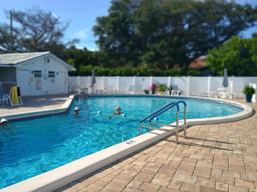 Colonial Ridge Corp - Residential