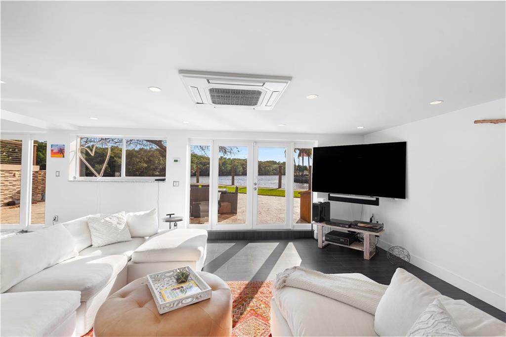 Palm Grove Acres - Residential