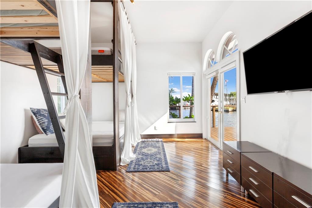 Palm Grove Acres - Residential