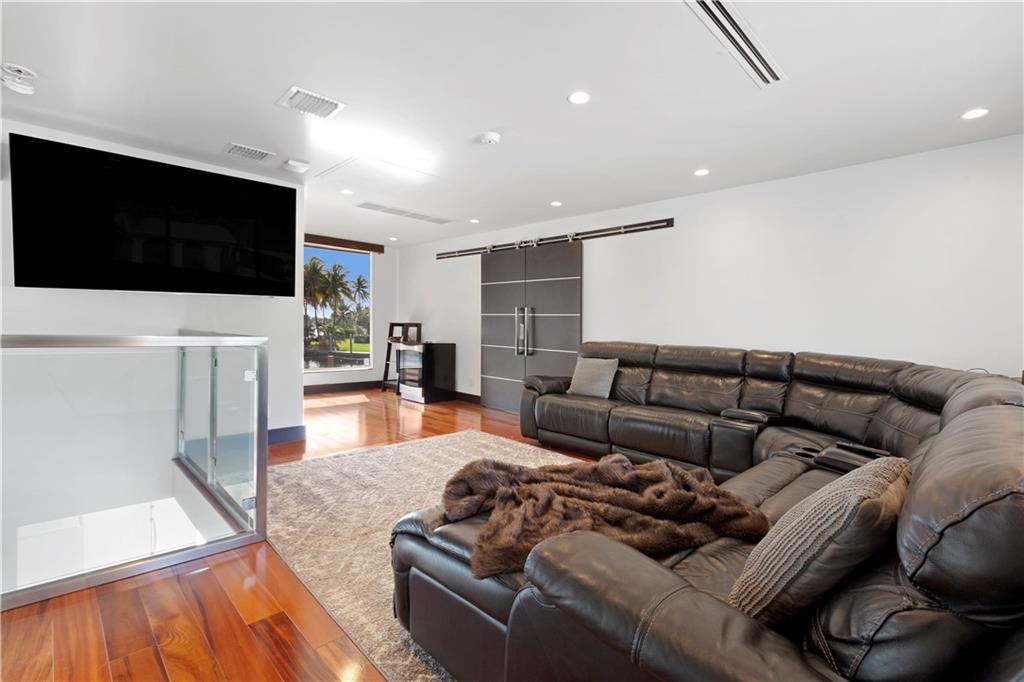 Palm Grove Acres - Residential