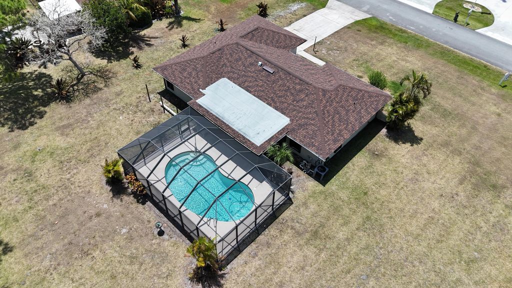 Photo of 5569 SE Paramount Drive, Stuart, FL 34997 (MLS # R11084570)