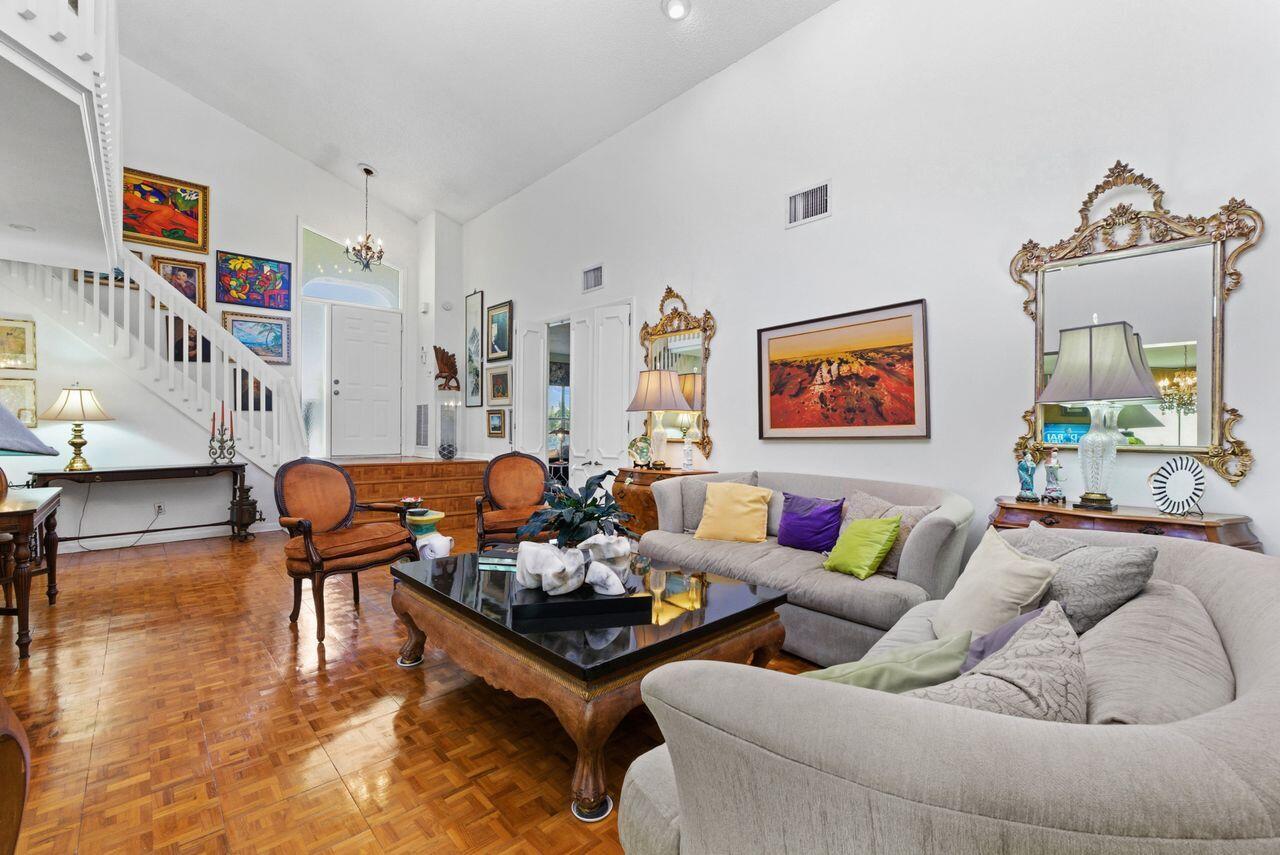 Indian Spring - The Mews - Residential