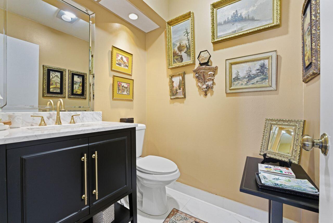 Indian Spring - The Mews - Residential