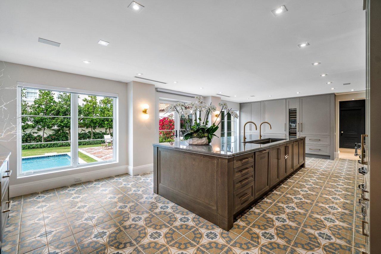 BOULEVARD ESTATES - Residential