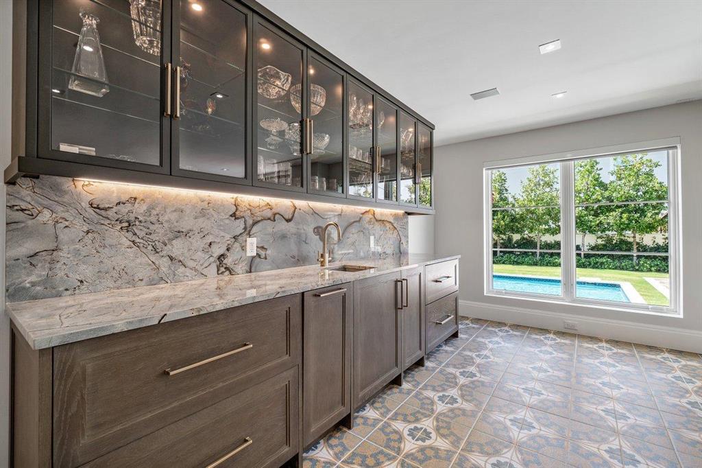 BOULEVARD ESTATES - Residential