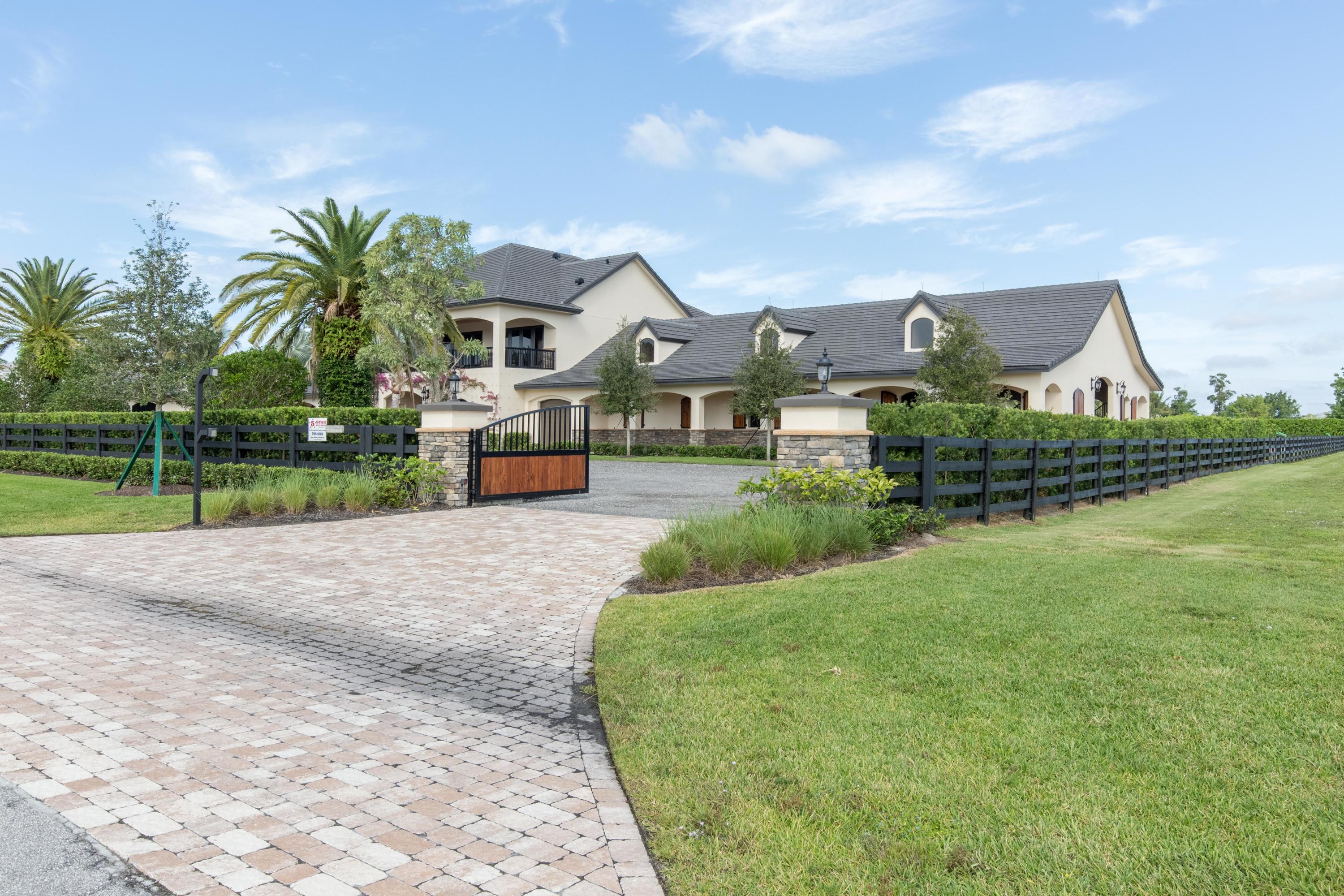 GRAND PRIX VILLAGE SOUTH - Residential