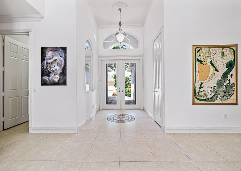 VALENCIA SHORES - Residential