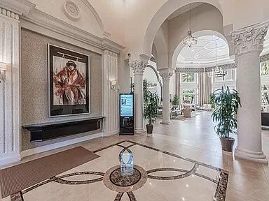 VALENCIA SHORES - Residential