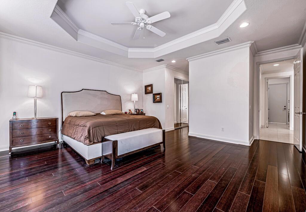 VALENCIA SHORES - Residential