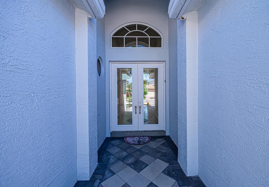 VALENCIA SHORES - Residential