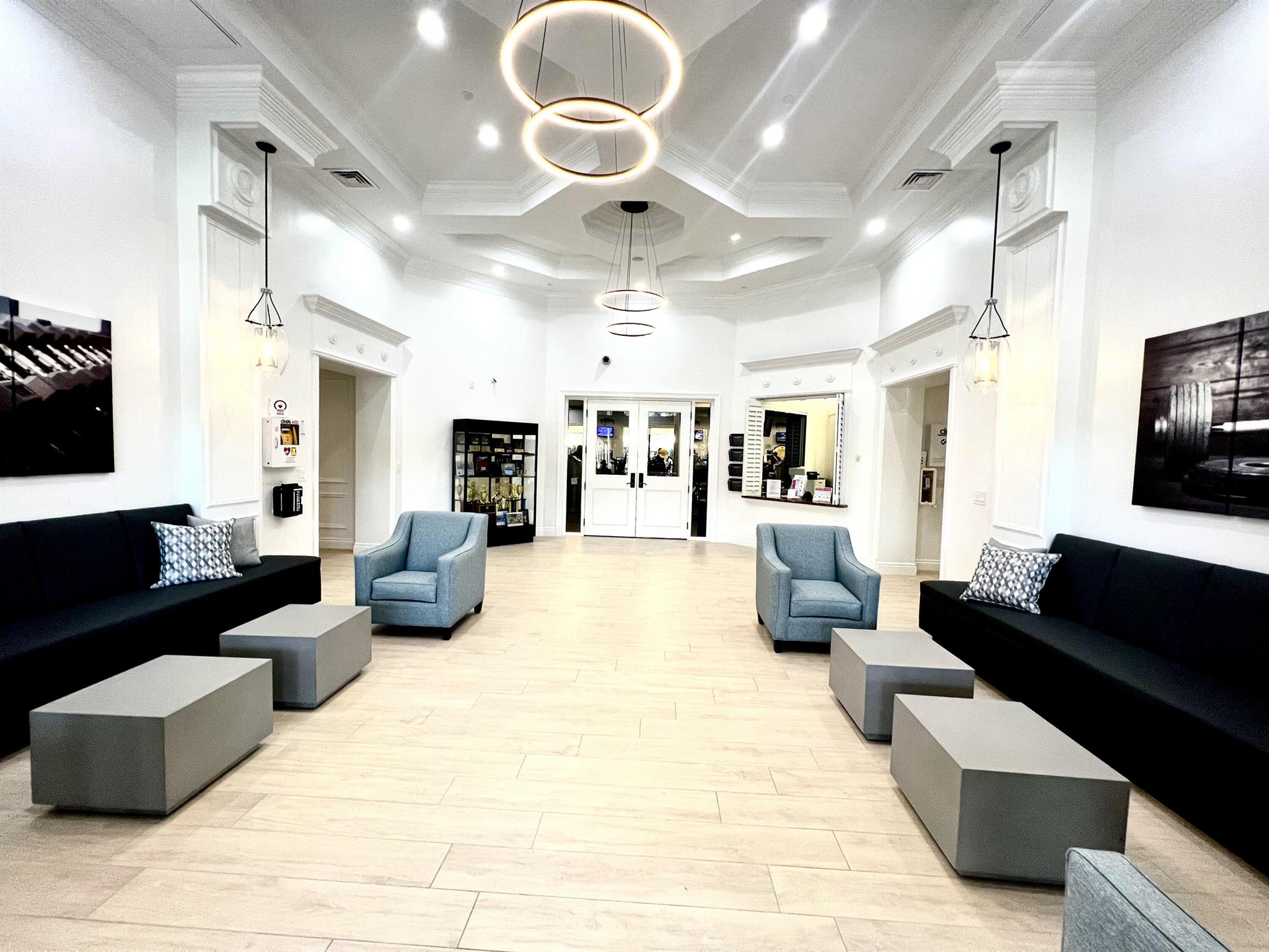 VALENCIA SHORES - Residential