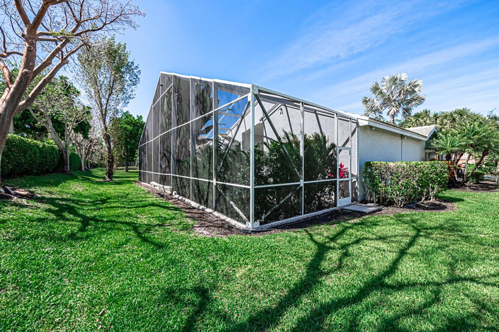 VALENCIA SHORES - Residential