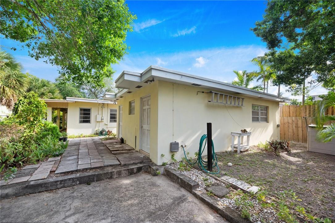 LAUDERDALE - Residential