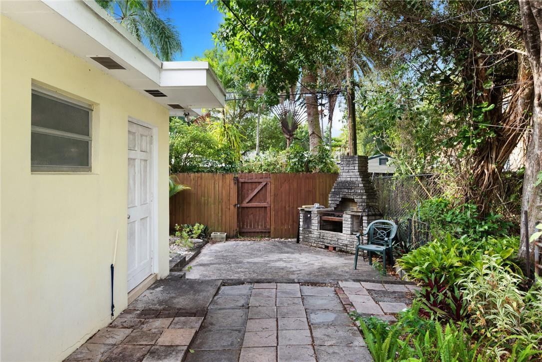 LAUDERDALE - Residential