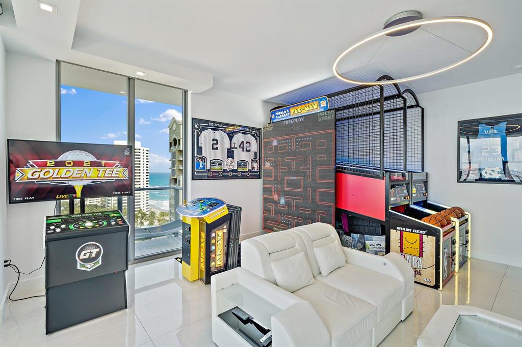 5000 NORTH OCEAN - Residential