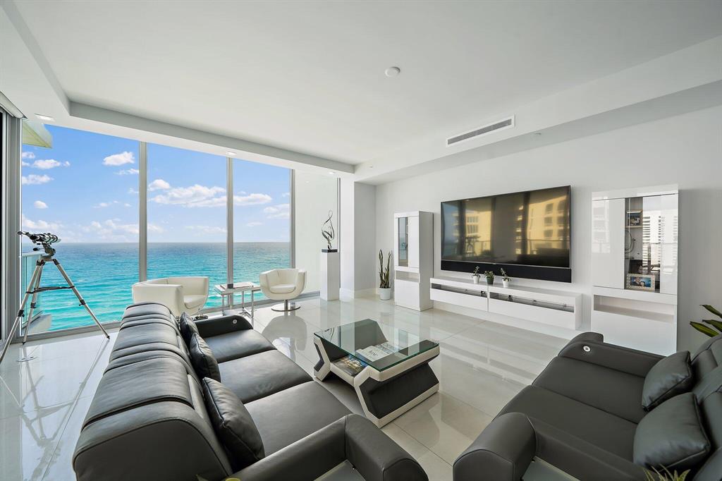 5000 NORTH OCEAN - Residential