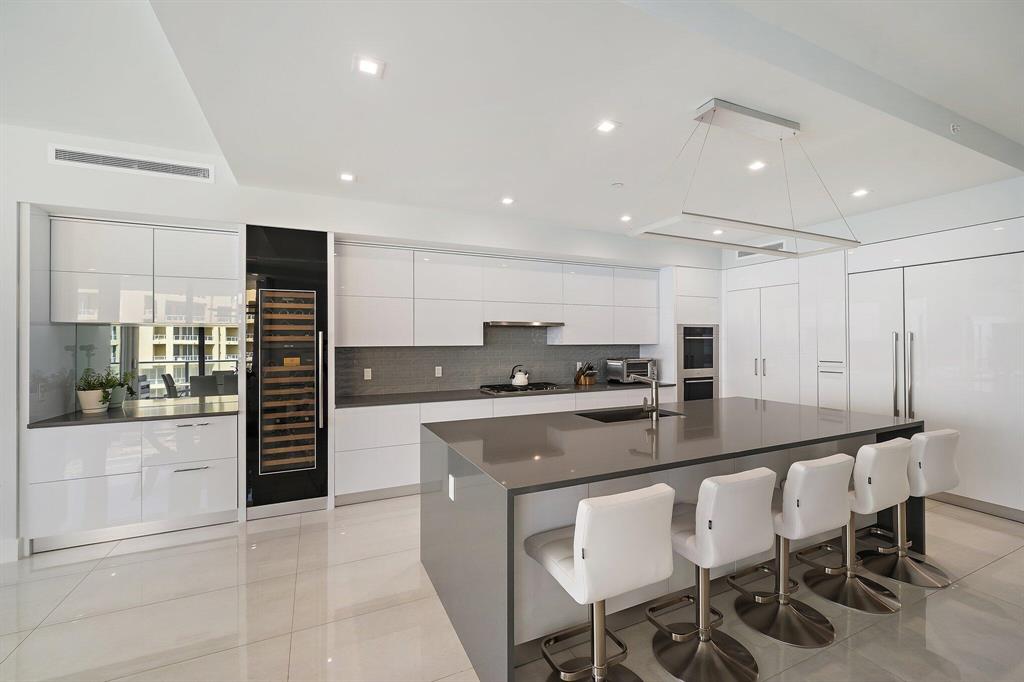 5000 NORTH OCEAN - Residential