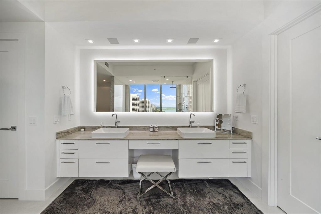 5000 NORTH OCEAN - Residential