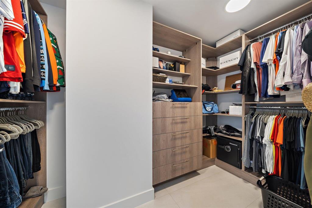 5000 NORTH OCEAN - Residential