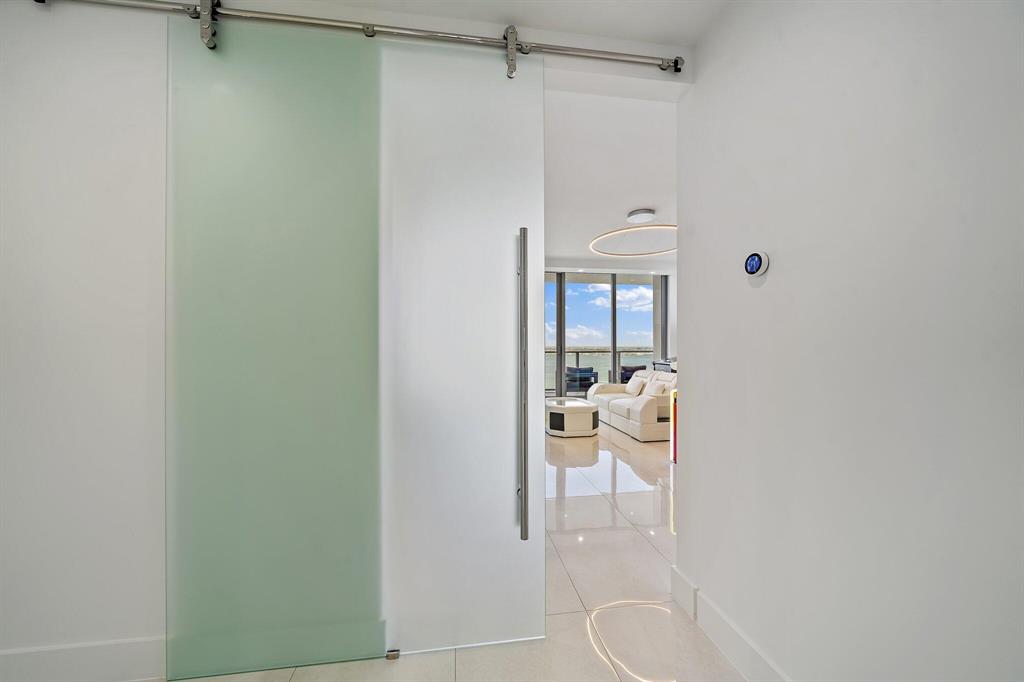 5000 NORTH OCEAN - Residential