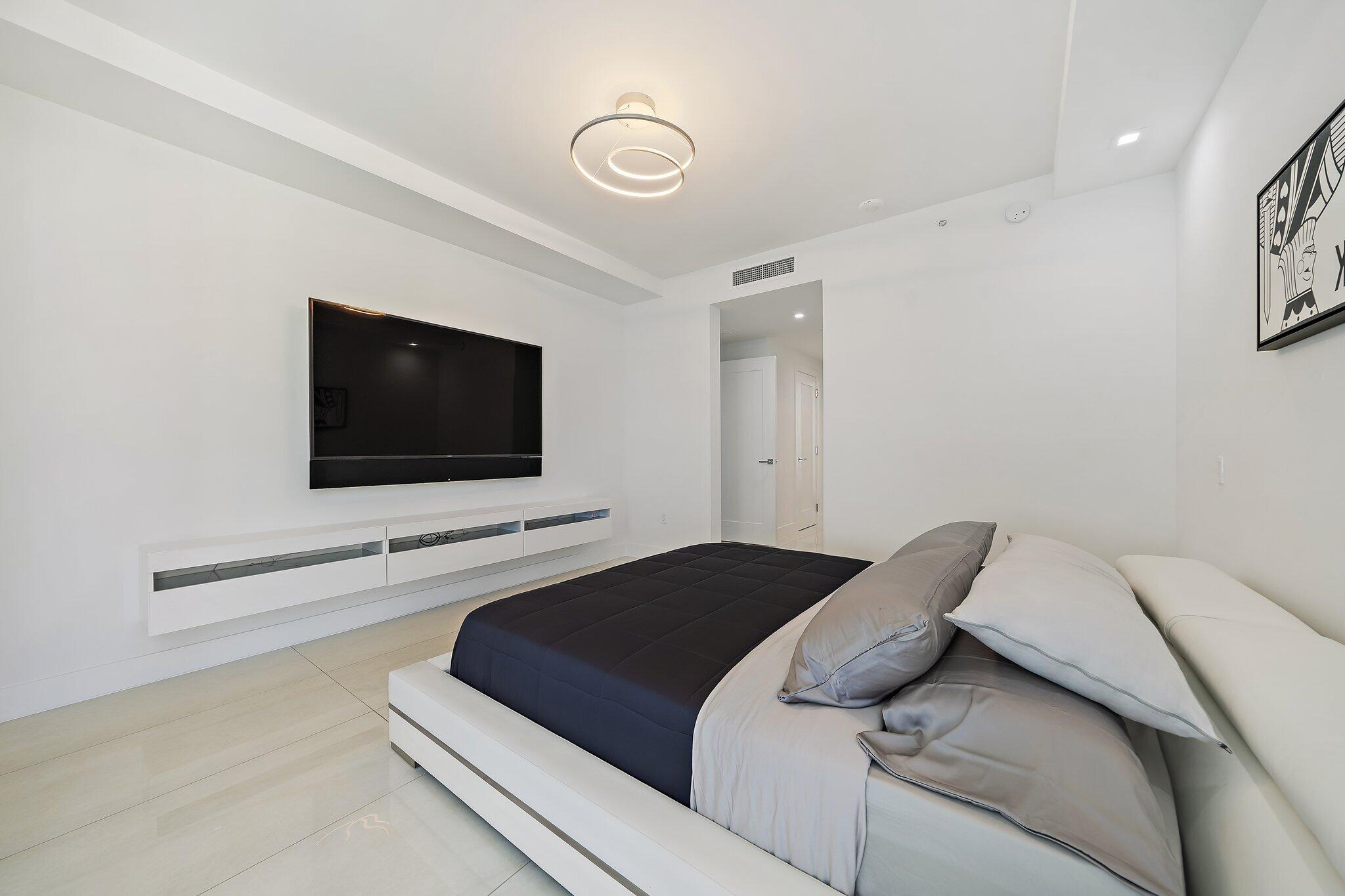 5000 NORTH OCEAN - Residential