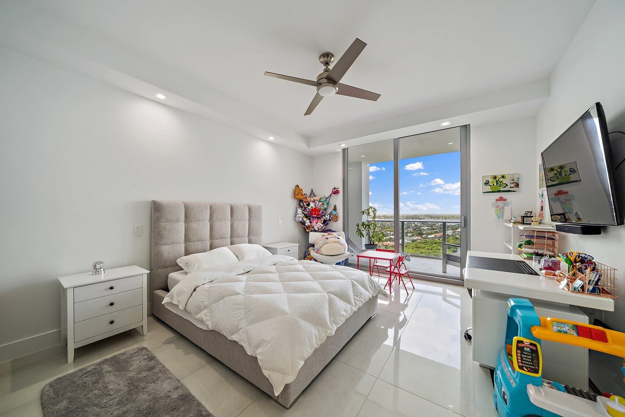 5000 NORTH OCEAN - Residential