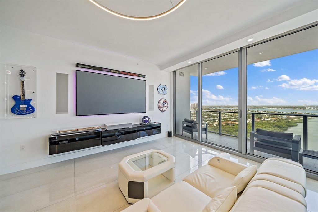 5000 NORTH OCEAN - Residential