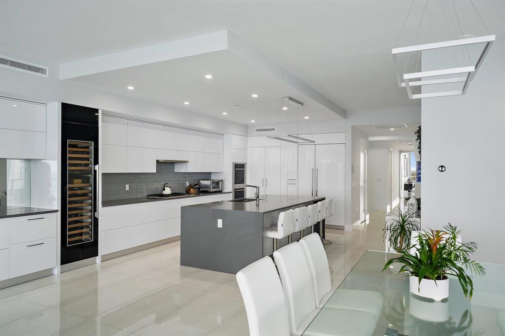 5000 NORTH OCEAN - Residential