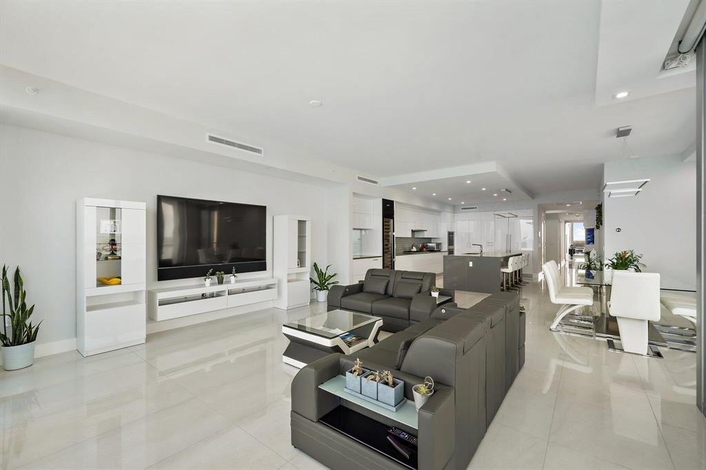 5000 NORTH OCEAN - Residential