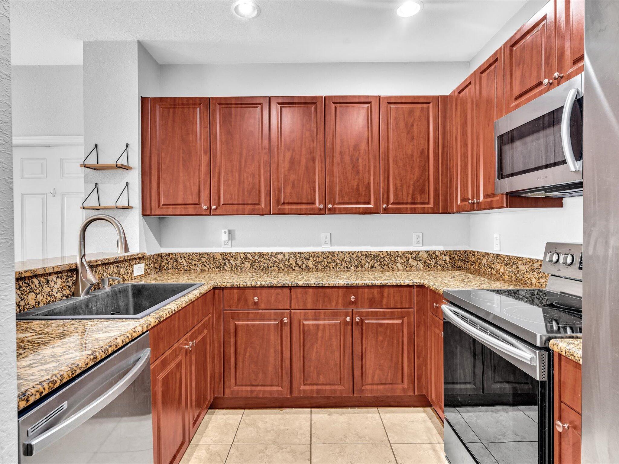 GRAND CYPRESS REPLAT - Residential