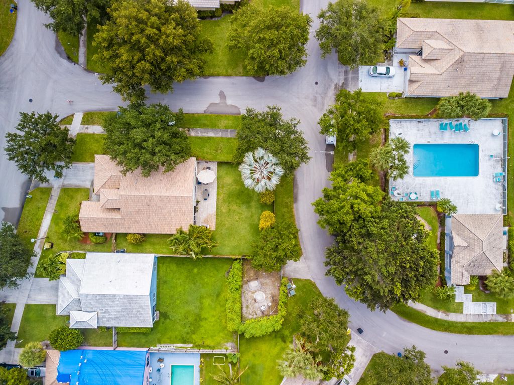 Photo of 4132 Sabal Lakes Road, Delray Beach, FL 33445 (MLS # R11031690)