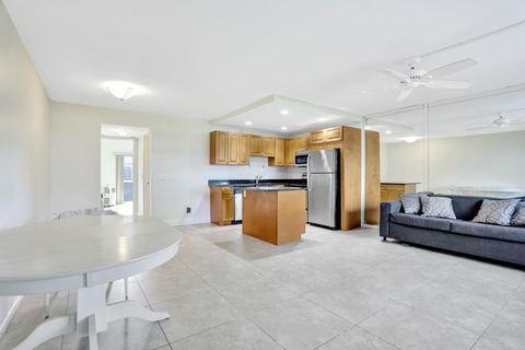275 Markham M 275 Deerfield Beach FL 33442