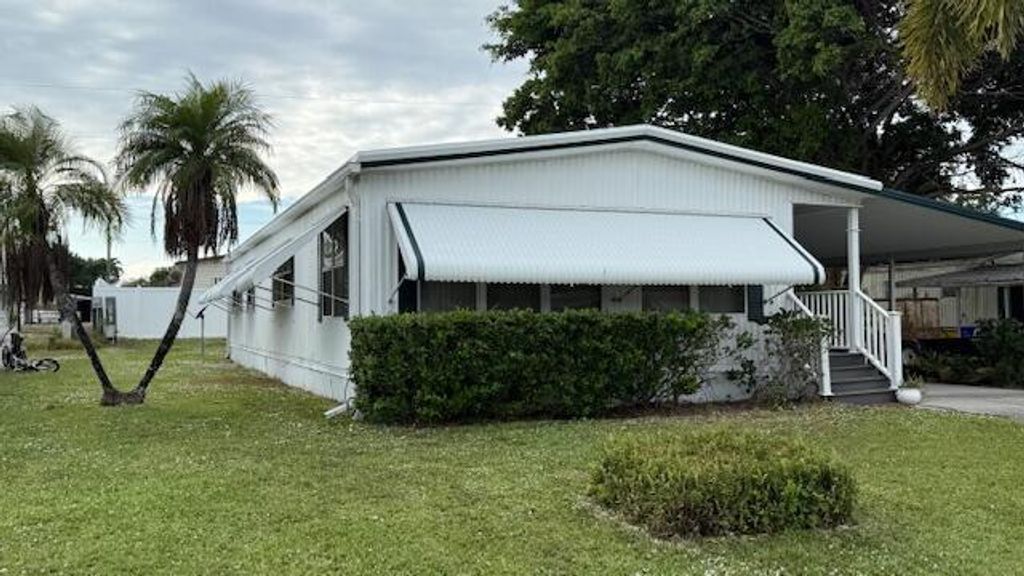 Photo of 7560 SE Eagle Avenue, Hobe Sound, FL 33455 (MLS # R11143783)