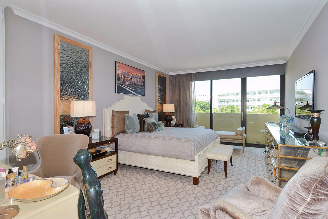 THREE THIRTY OCEAN CONDO - Residential