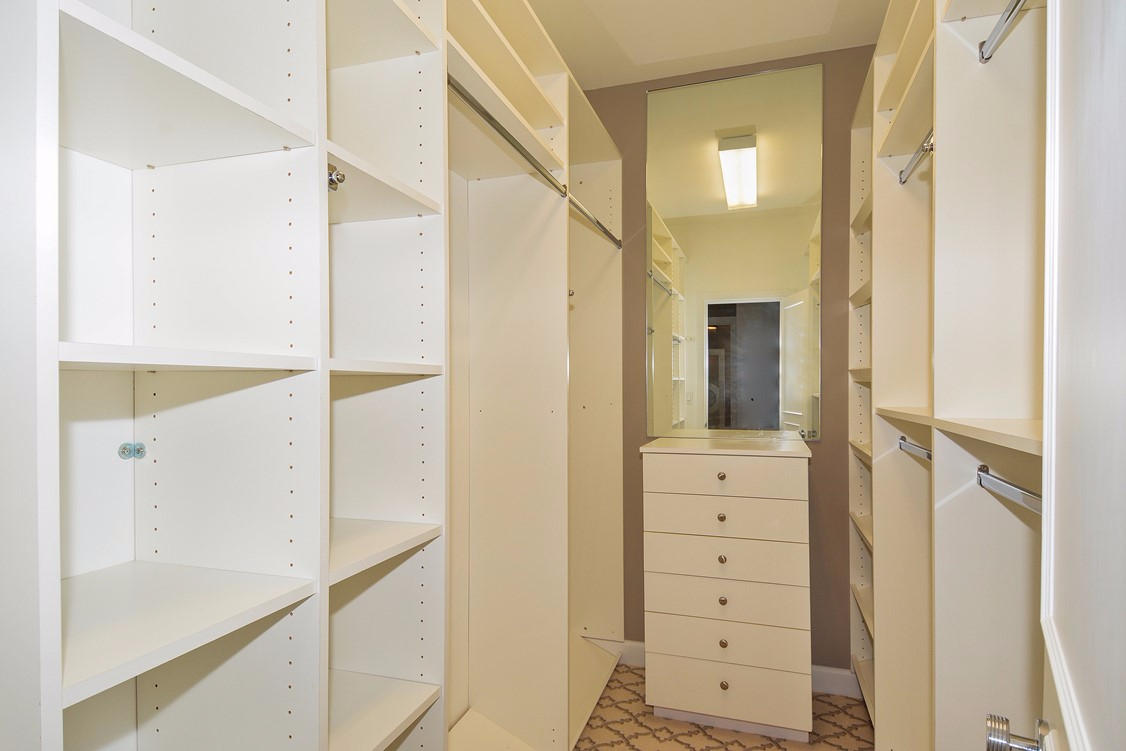 THREE THIRTY OCEAN CONDO - Residential