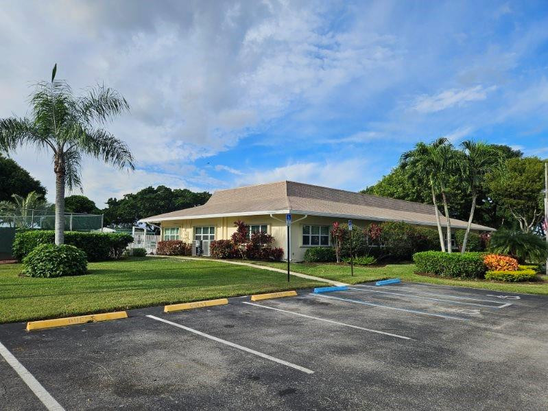 HIGH POINT OF DELRAY WEST CONDO SEC 1&2 - Residential
