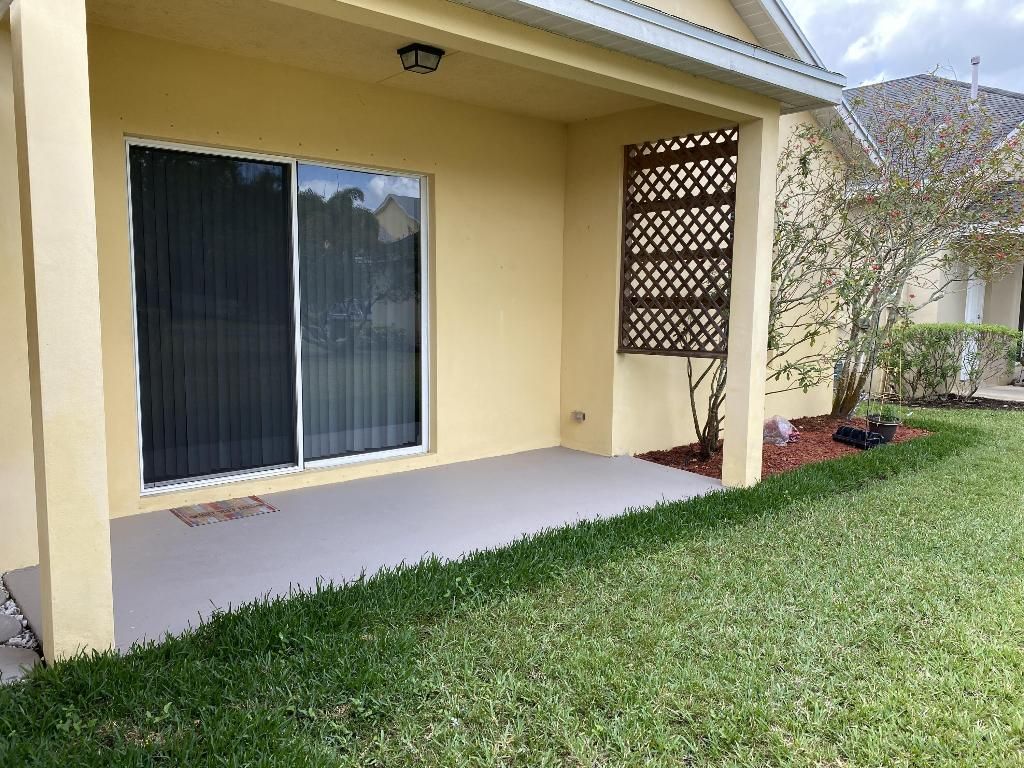 Photo of 10552 SW Kelsey Way, Port Saint Lucie, FL 34987 (MLS # R10964852)